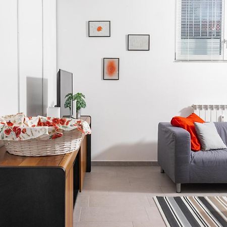 Staurenghi Red Apartment Varese Kültér fotó