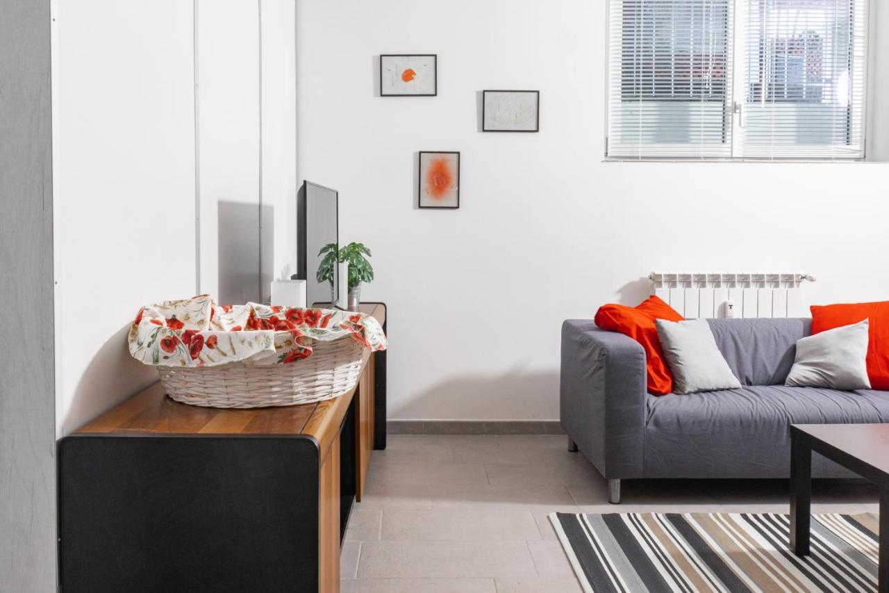 Staurenghi Red Apartment Varese Kültér fotó